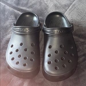 Black crocs